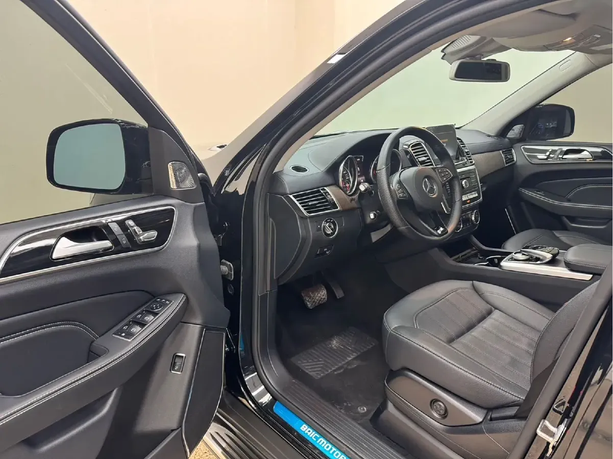 2021 BeiJing BJ90 4.0T 422HP V8 9AT,autocango,china used car exporter,china ev exporter,chinese used car exporter,chinese used ev exporter