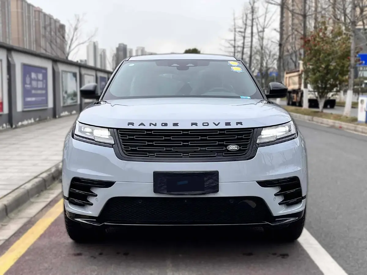 2024 Land Rover Range Rover Velar 2.0T 250HP L4 8AT