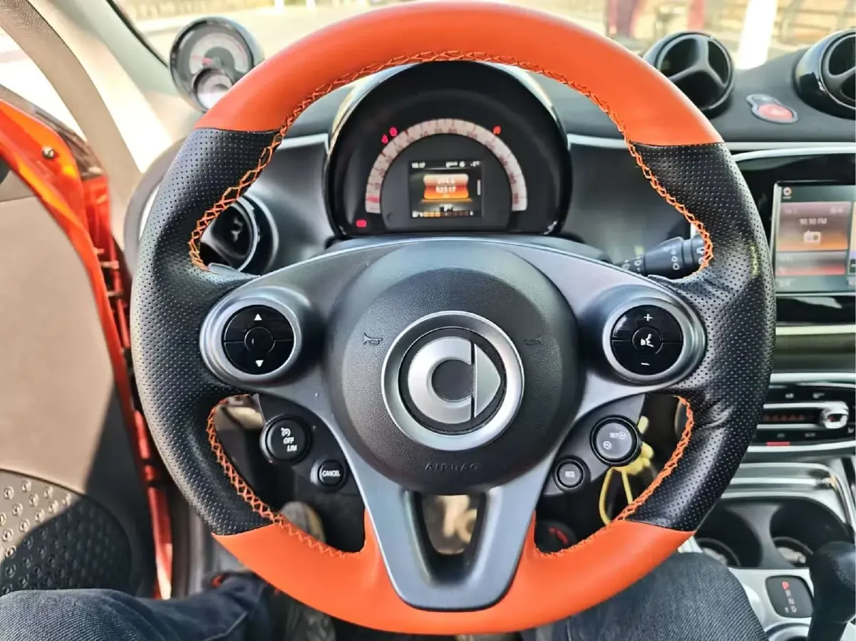 2016 Smart smart forfour 0.9T 90HP L3 6DCT,autocango,china used car exporter,china ev exporter,chinese used car exporter,chinese used ev exporter