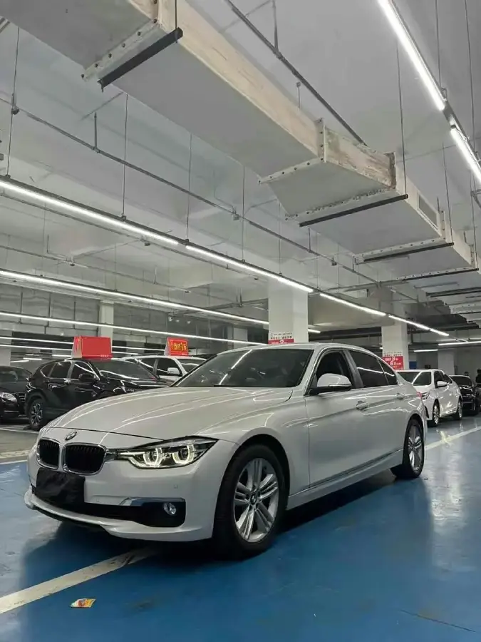 2016 BMW 3 Series 2.0T 184HP L4 8AT