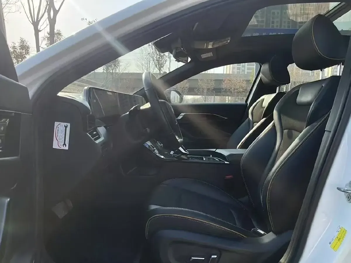 2022 Bestune B70S 1.5T 169HP L4 7DCT,autocango,china used car exporter,china ev exporter,chinese used car exporter,chinese used ev exporter