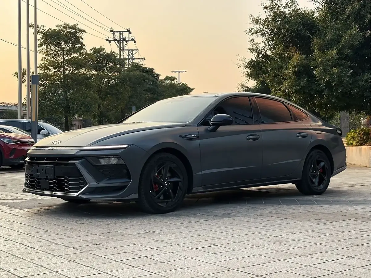 2024 Hyundai Sonata 2.0T 250HP L4 8AT