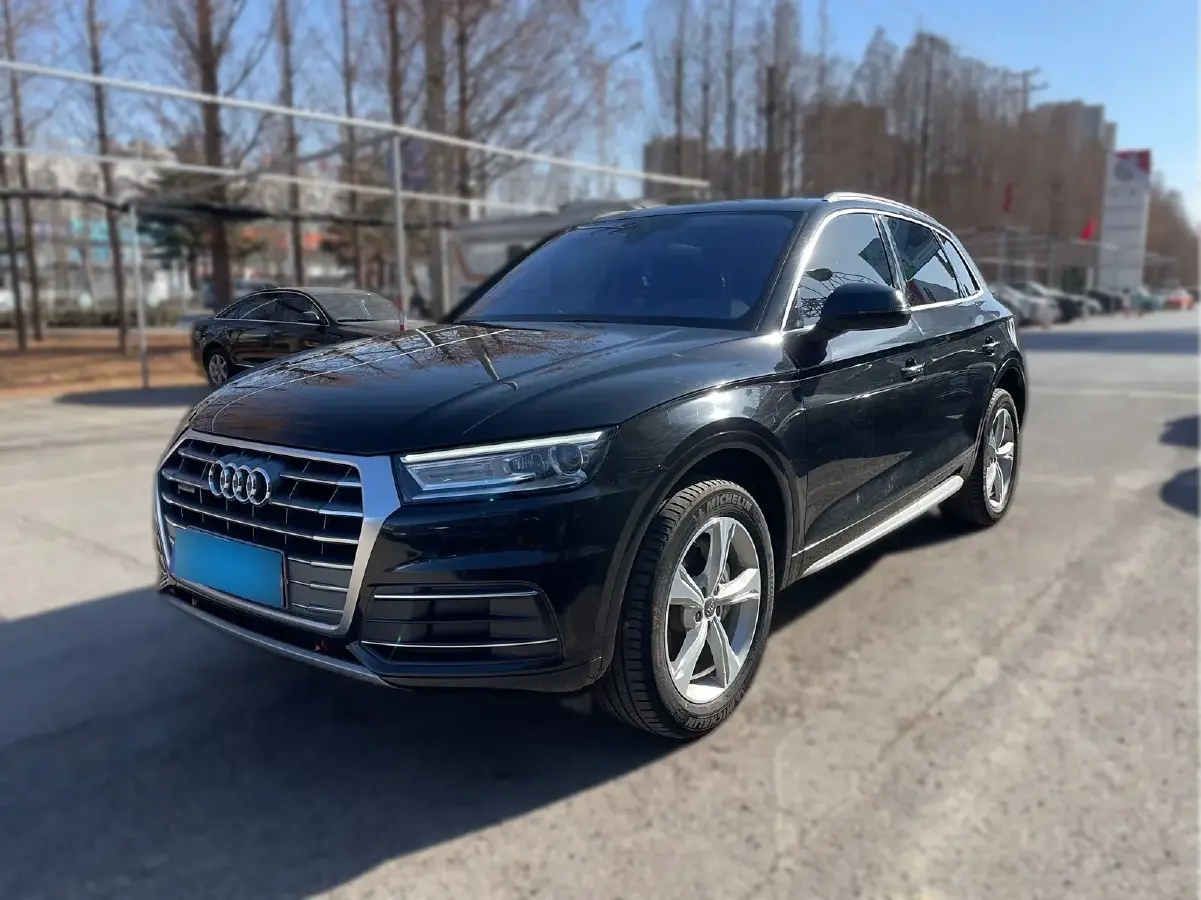 2020 Audi Q5L 2.0T 190HP L4 7DCT