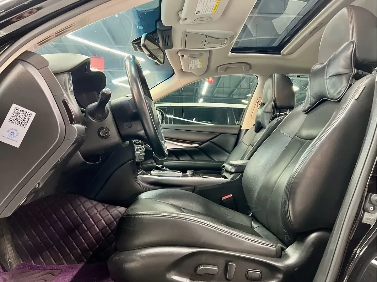 2017 Infiniti Q70 2.5L 222HP V6 7AT,autocango,china used car exporter,china ev exporter,chinese used car exporter,chinese used ev exporter