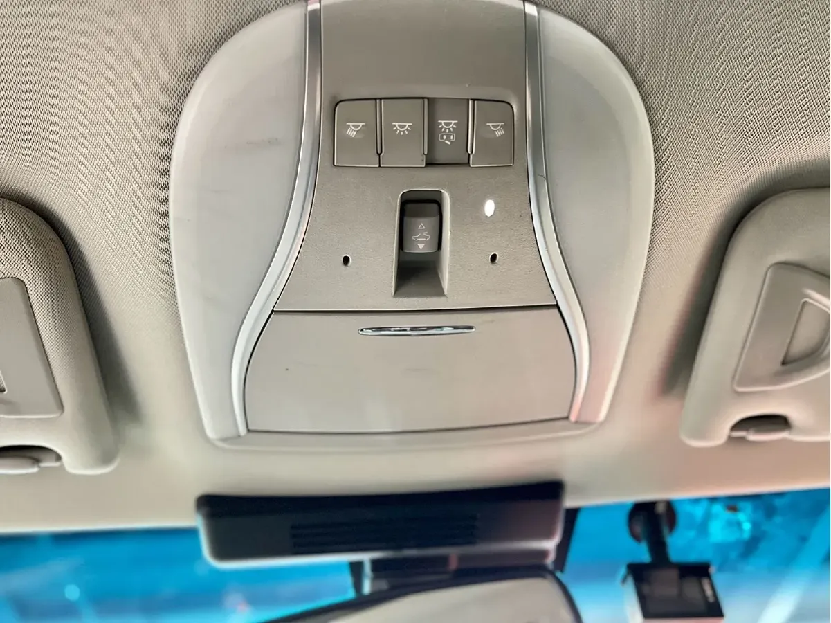 2017 Infiniti Q70 2.5L 222HP V6 7AT,autocango,china used car exporter,china ev exporter,chinese used car exporter,chinese used ev exporter