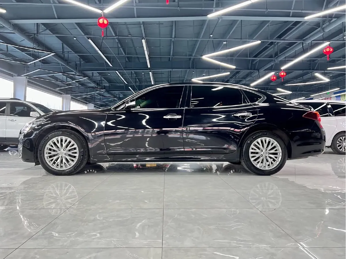 2017 Infiniti Q70 2.5L 222HP V6 7AT,autocango,china used car exporter,china ev exporter,chinese used car exporter,chinese used ev exporter