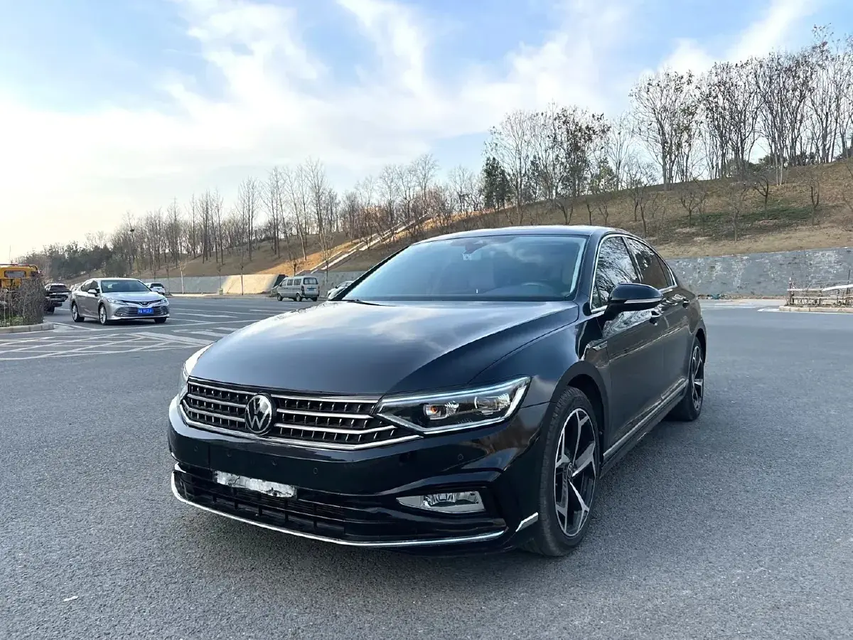 2023 Volkswagen Magotan 2.0T 186HP L4 7DCT