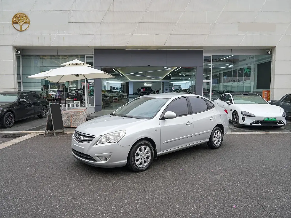2010 Hyundai Celesta 1.6L 123HP L4 4AT