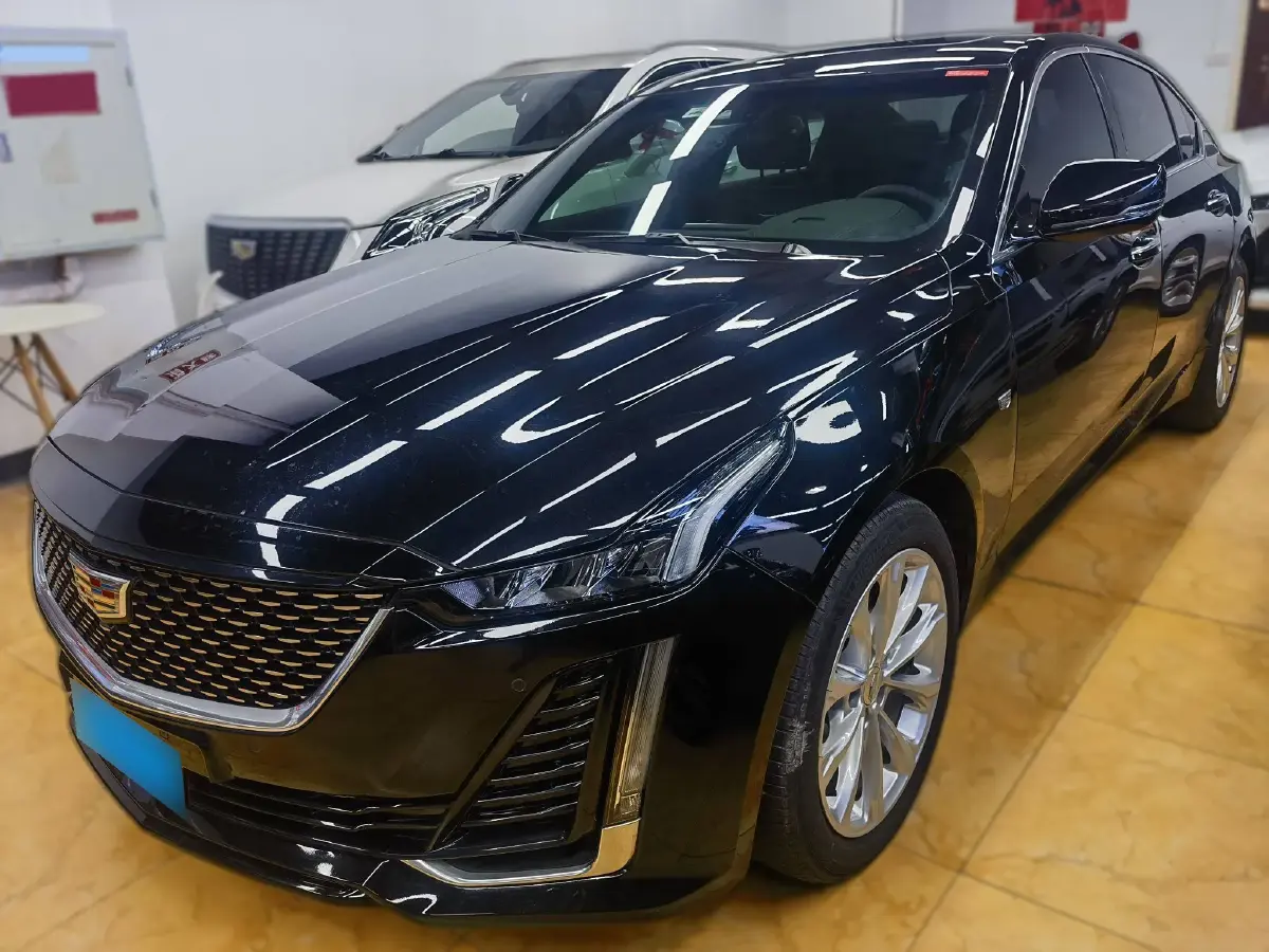 2022 Cadillac CT5 2.0T 237HP L4 10AT