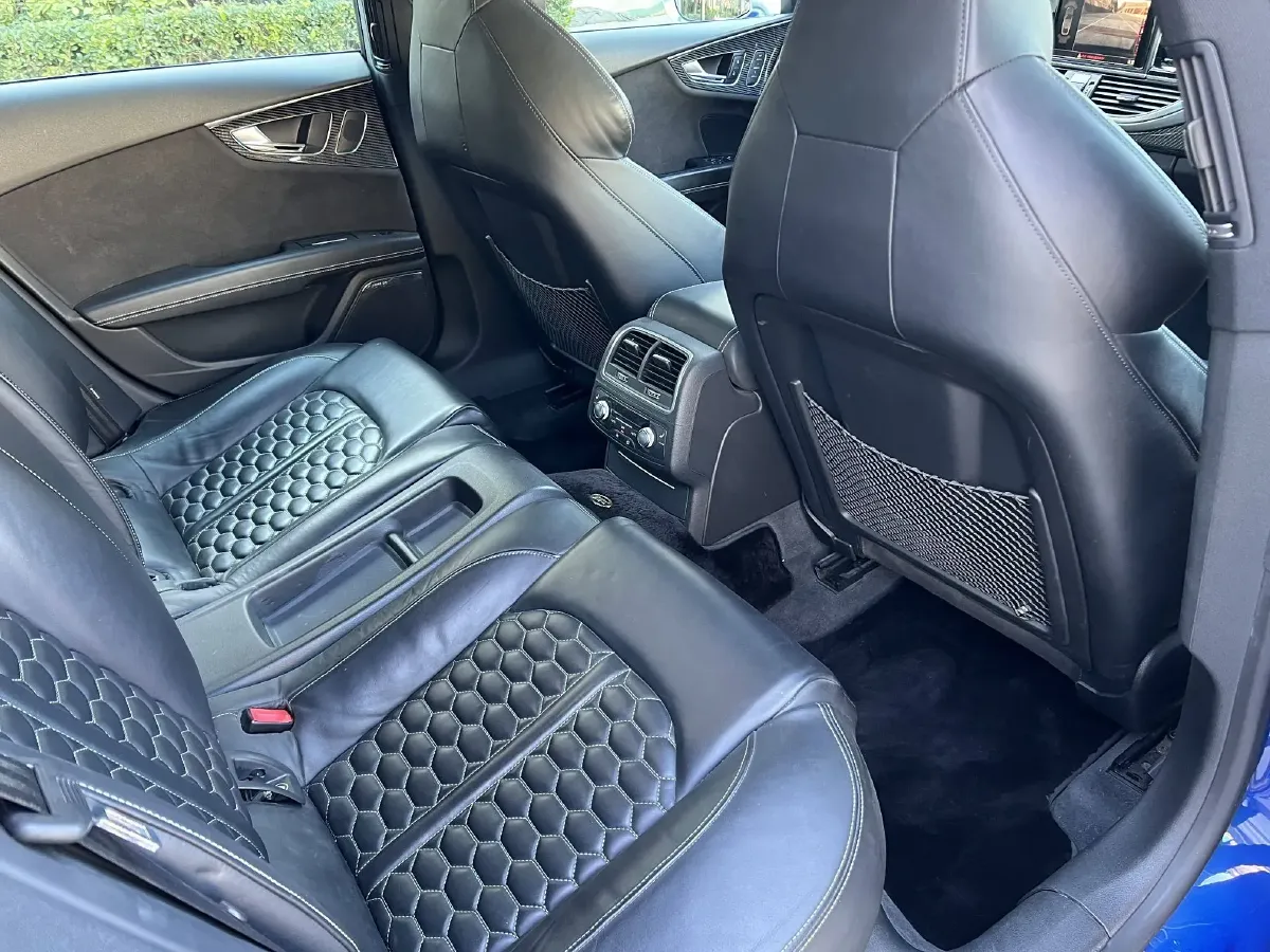 2016 Audi RS 7 4.0T 560HP V8 8AT,autocango,china used car exporter,china ev exporter,chinese used car exporter,chinese used ev exporter