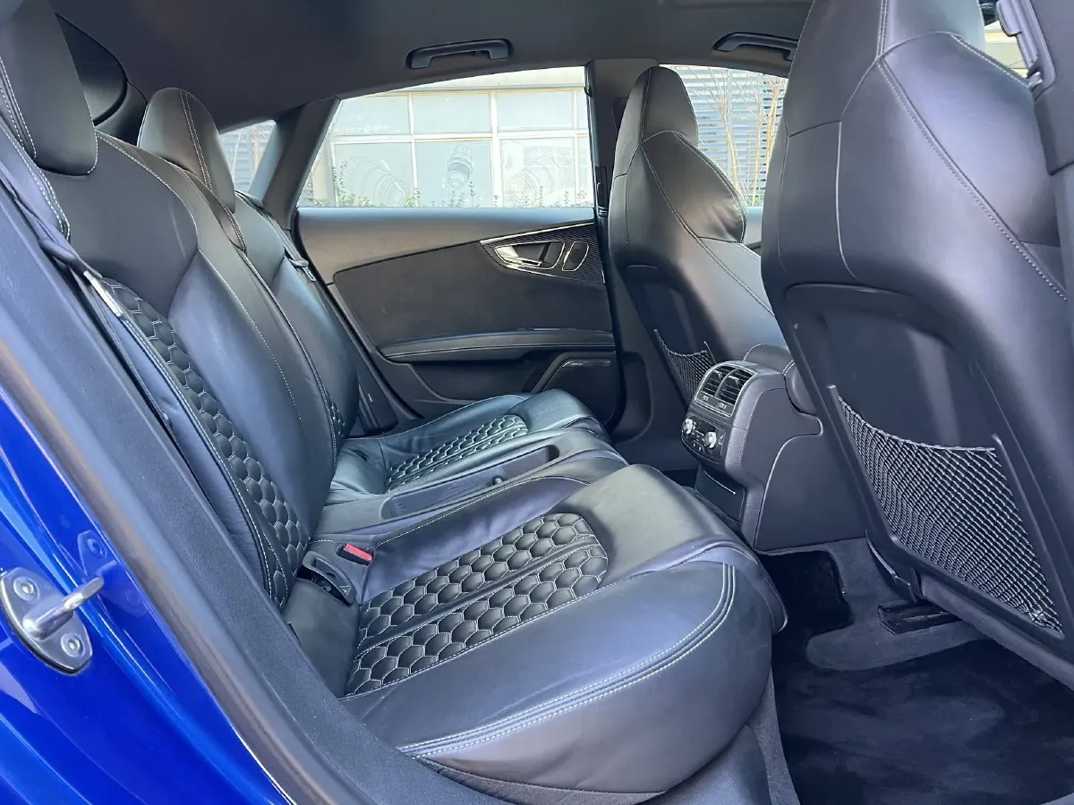 2016 Audi RS 7 4.0T 560HP V8 8AT,autocango,china used car exporter,china ev exporter,chinese used car exporter,chinese used ev exporter