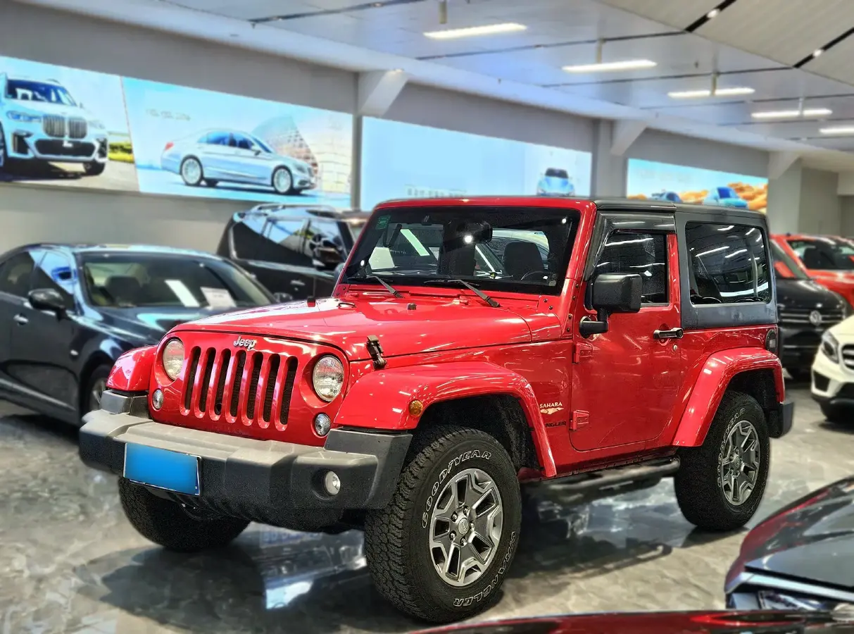 2013 Jeep Wrangler 3.6L 284HP V6 5AT
