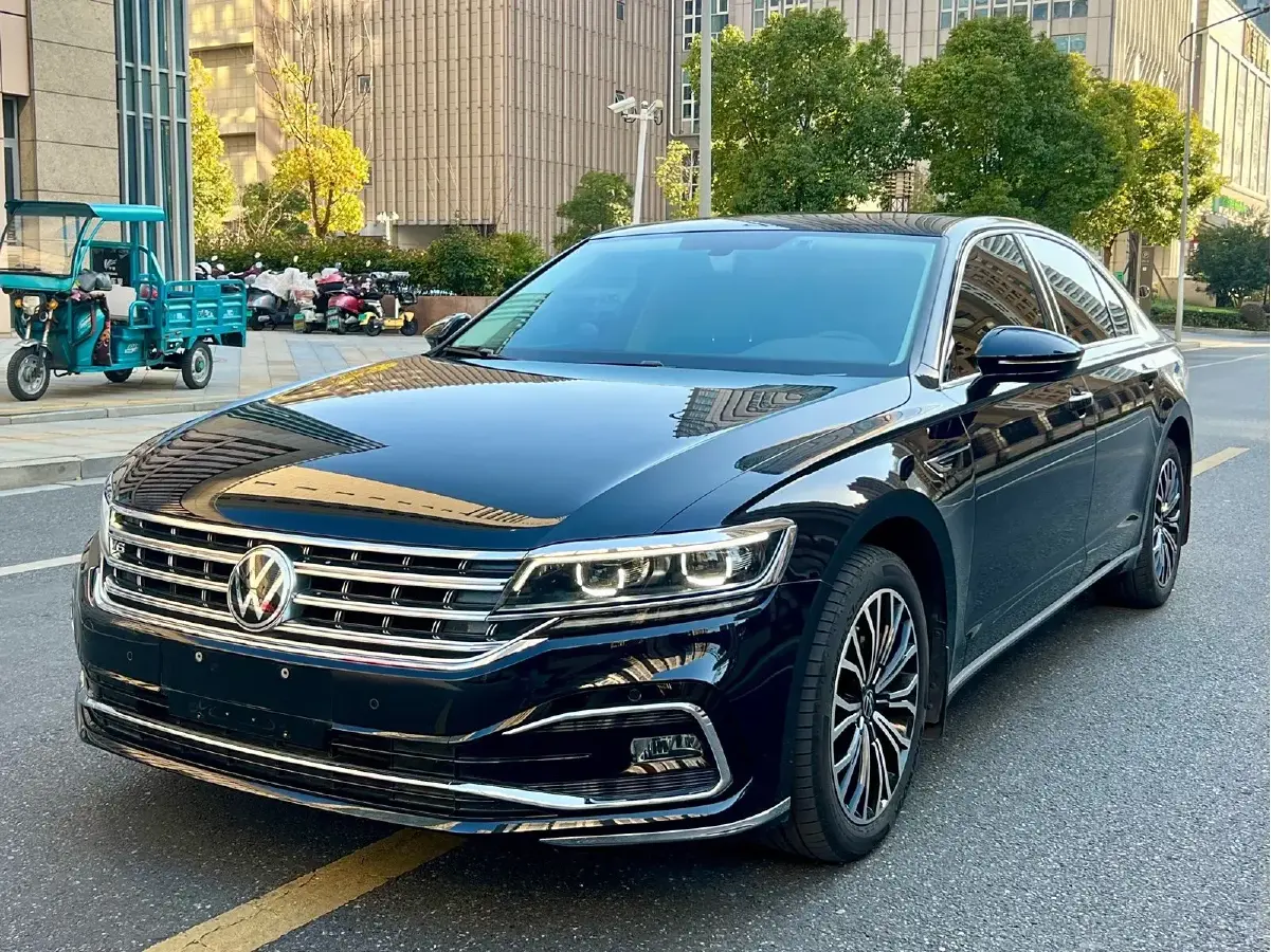 2021 Volkswagen Phideon 2.0T 224HP L4 7DCT