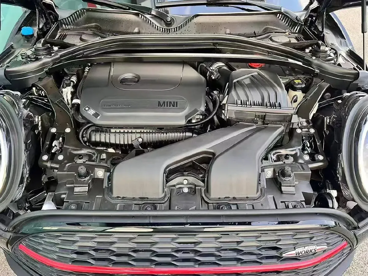 2022 MINI JCW CLUBMAN 2.0T 272HP L4 8AT,autocango,china used car exporter,china ev exporter,chinese used car exporter,chinese used ev exporter