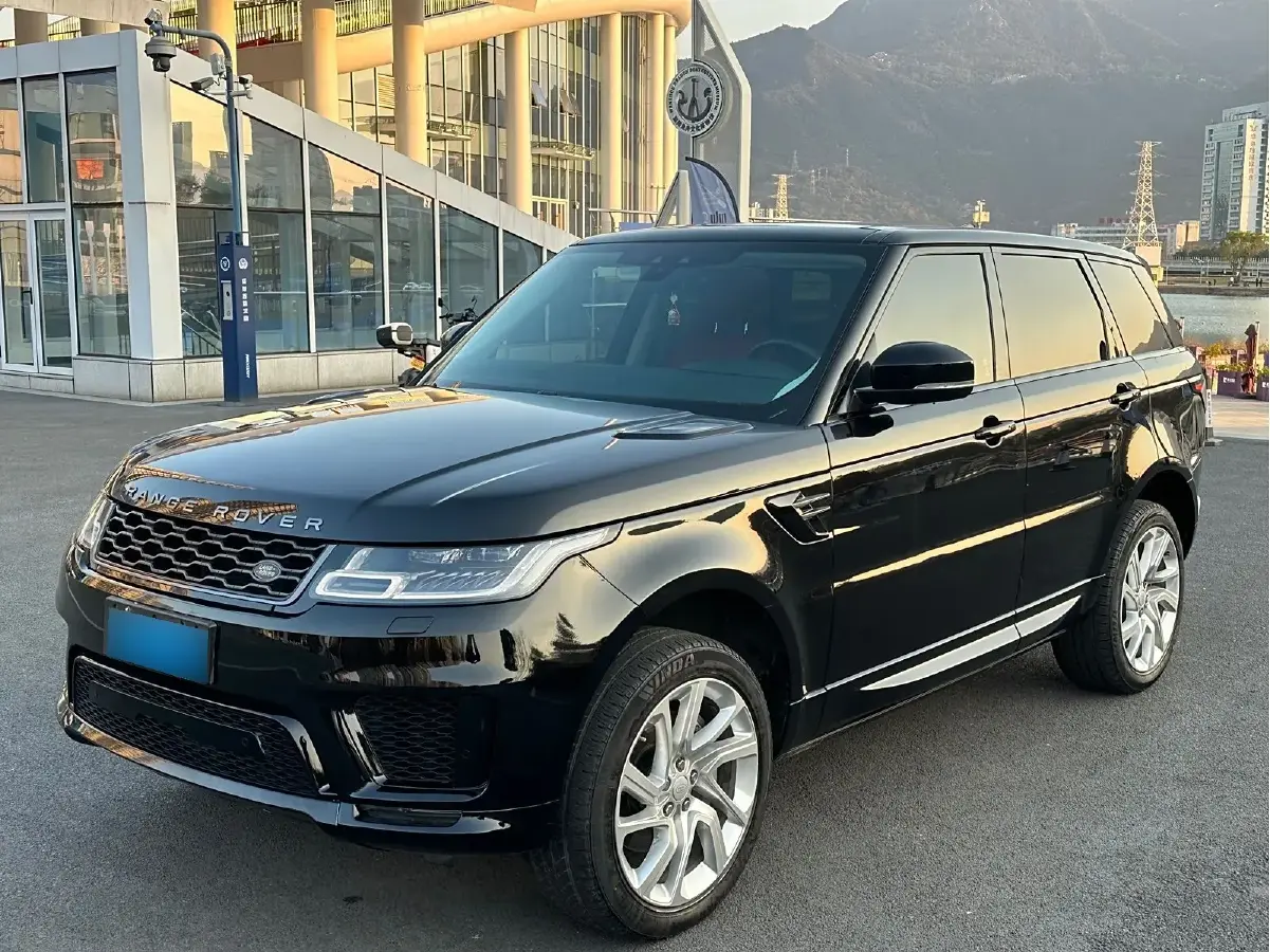 2018 Land Rover Range Rover Sport 3.0T 340HP V6 8AT