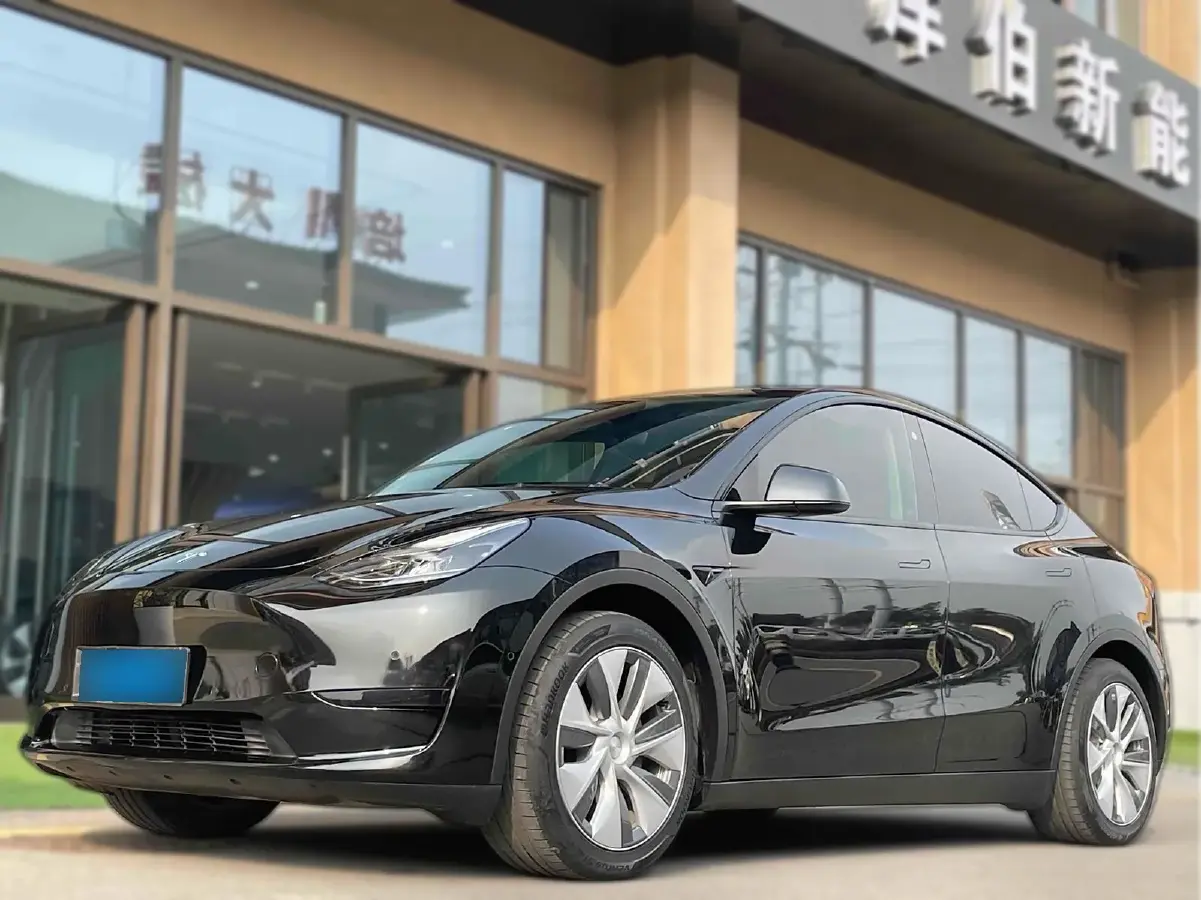 2022 Tesla Model Y BEV 60KWH