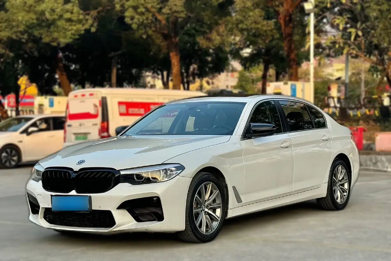 2018 BMW 5 Series 2.0T 224HP L4 8AT