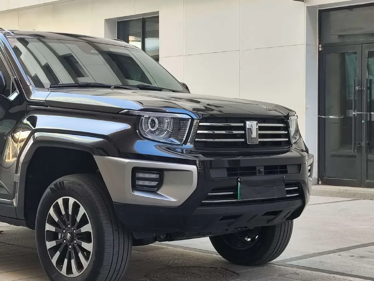 2024 Tank 700 3.0T 360HP V6 9AT PHEV 37.1KWH,autocango,china used car exporter,china ev exporter,chinese used car exporter,chinese used ev exporter