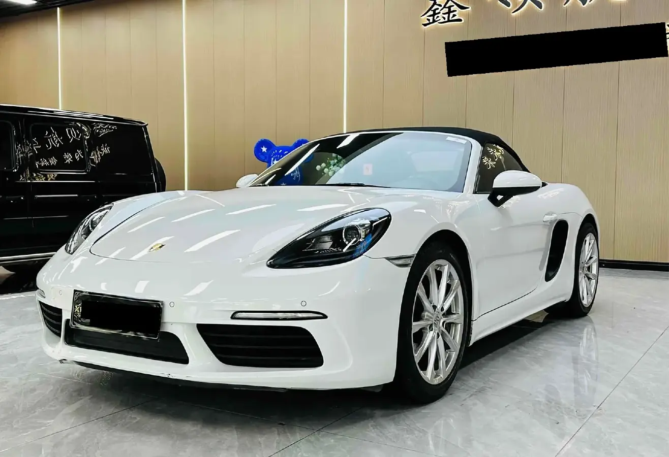 2018 Porsche 718 2.0T 250HP H4 7DCT