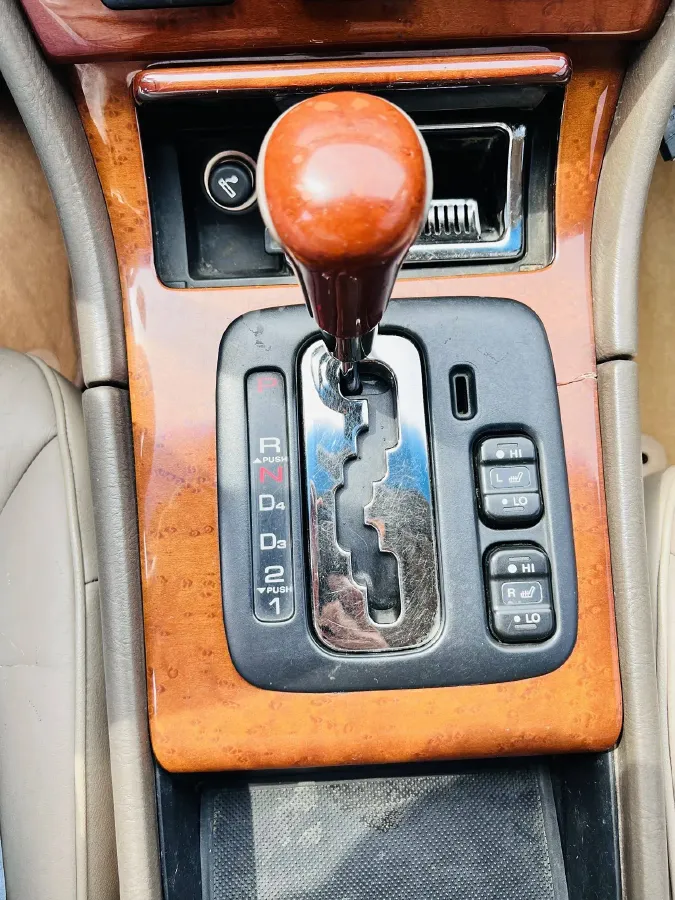 2004 Honda Legend 3.5L 200HP V6 4AT,autocango,china used car exporter,china ev exporter,chinese used car exporter,chinese used ev exporter