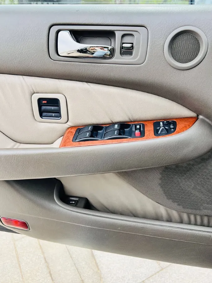 2004 Honda Legend 3.5L 200HP V6 4AT,autocango,china used car exporter,china ev exporter,chinese used car exporter,chinese used ev exporter