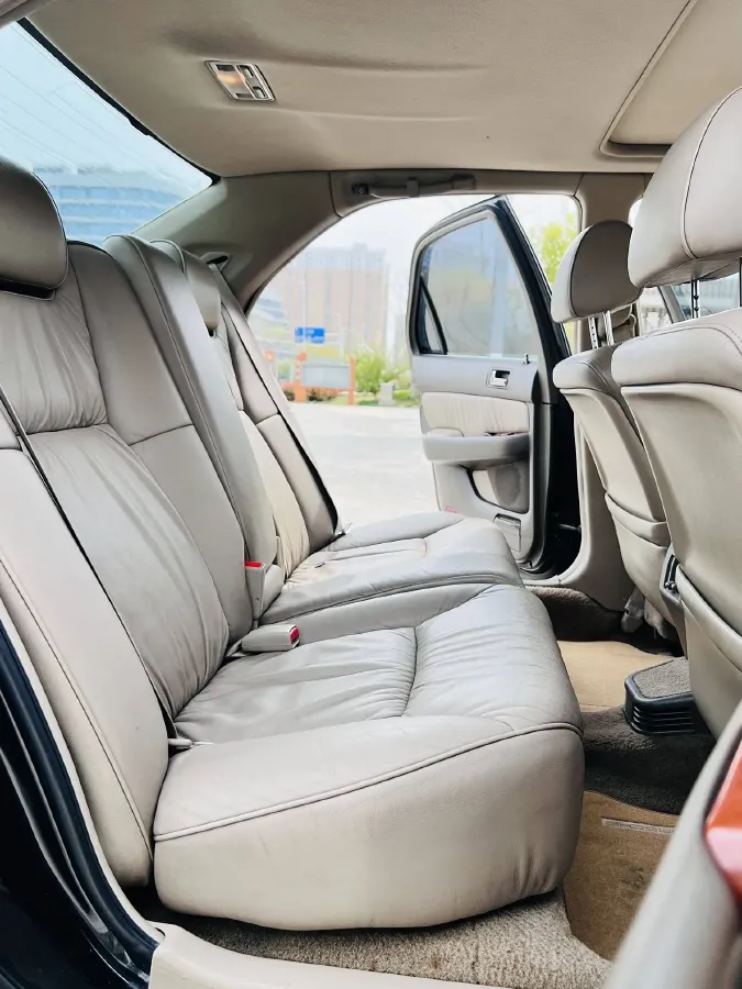 2004 Honda Legend 3.5L 200HP V6 4AT,autocango,china used car exporter,china ev exporter,chinese used car exporter,chinese used ev exporter