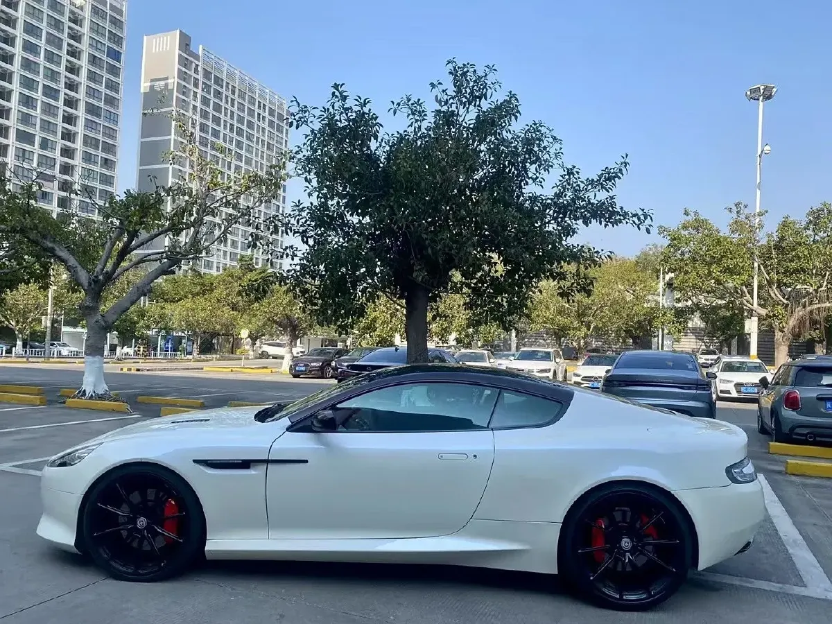 2011 Aston Martin DB9 6.0L 476HP V12 6AT,autocango,china used car exporter,china ev exporter,chinese used car exporter,chinese used ev exporter