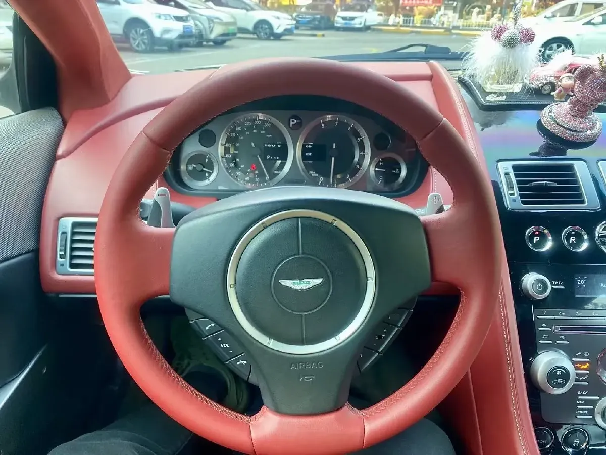 2011 Aston Martin DB9 6.0L 476HP V12 6AT,autocango,china used car exporter,china ev exporter,chinese used car exporter,chinese used ev exporter