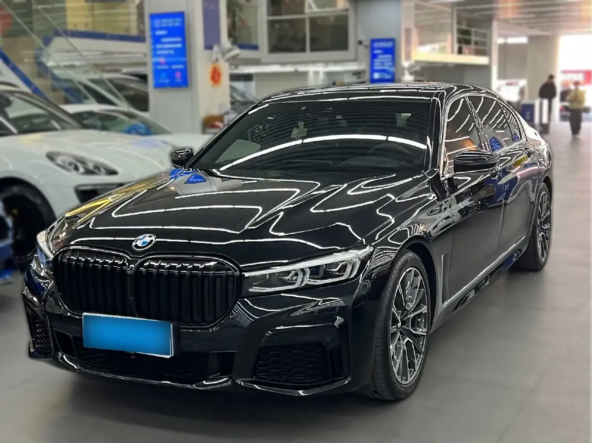 2021 BMW 7 Series 3.0T 340HP L6 8AT