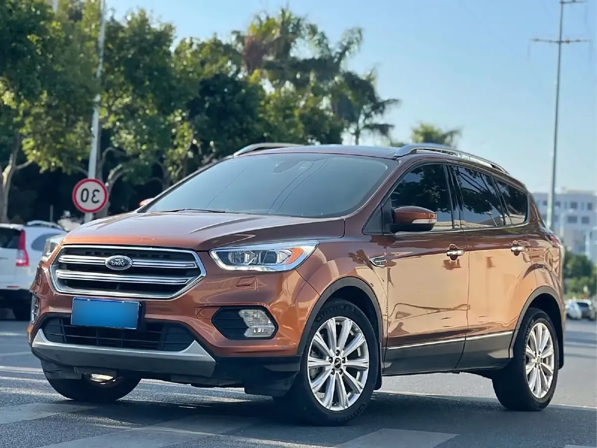 2017 Ford Kuga 2.0T 245HP L4 6AT