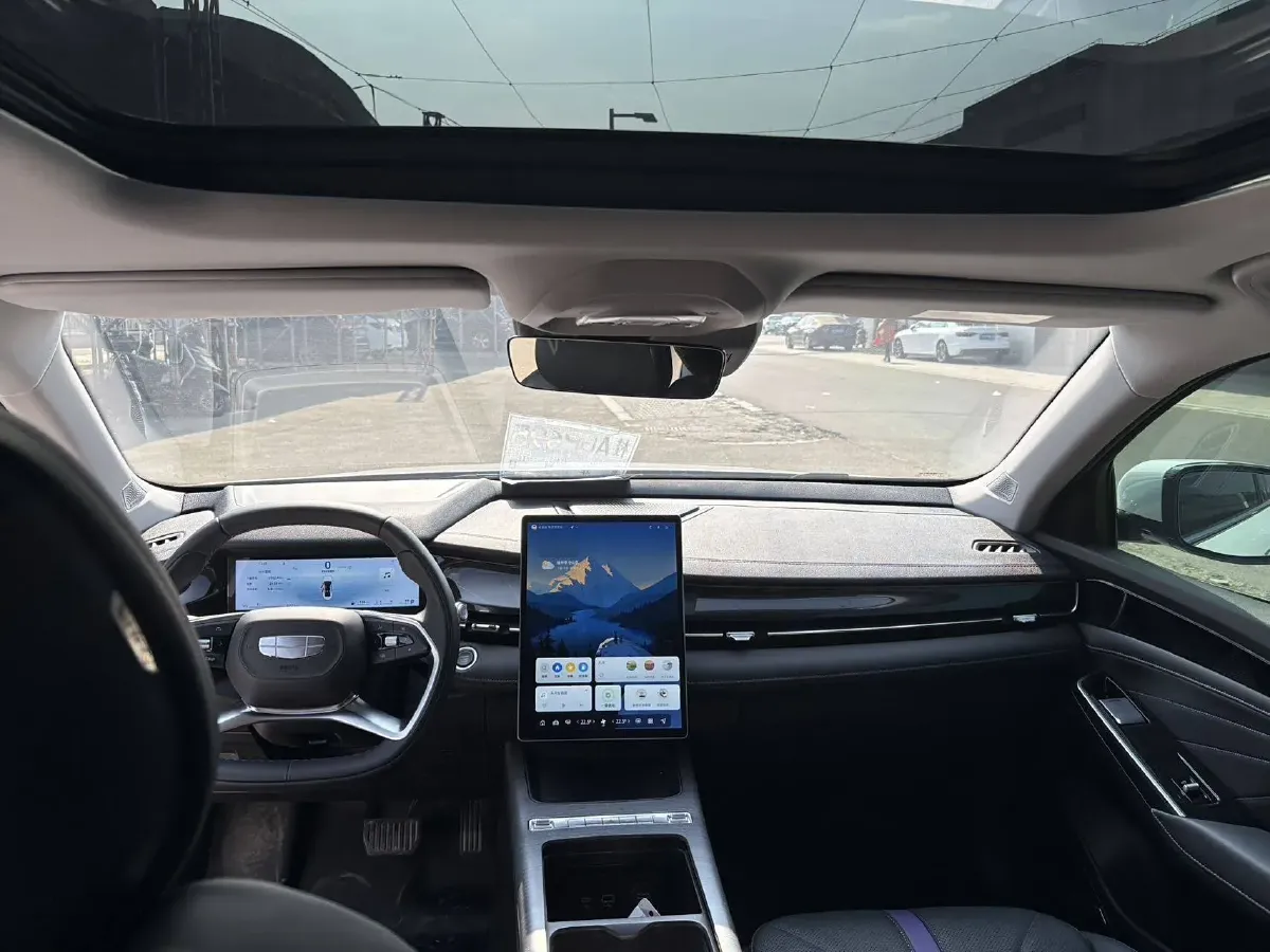 2024 Geely PrefaceL 1.5T 163HP L4 3DHT Hybrid,autocango,china used car exporter,china ev exporter,chinese used car exporter,chinese used ev exporter