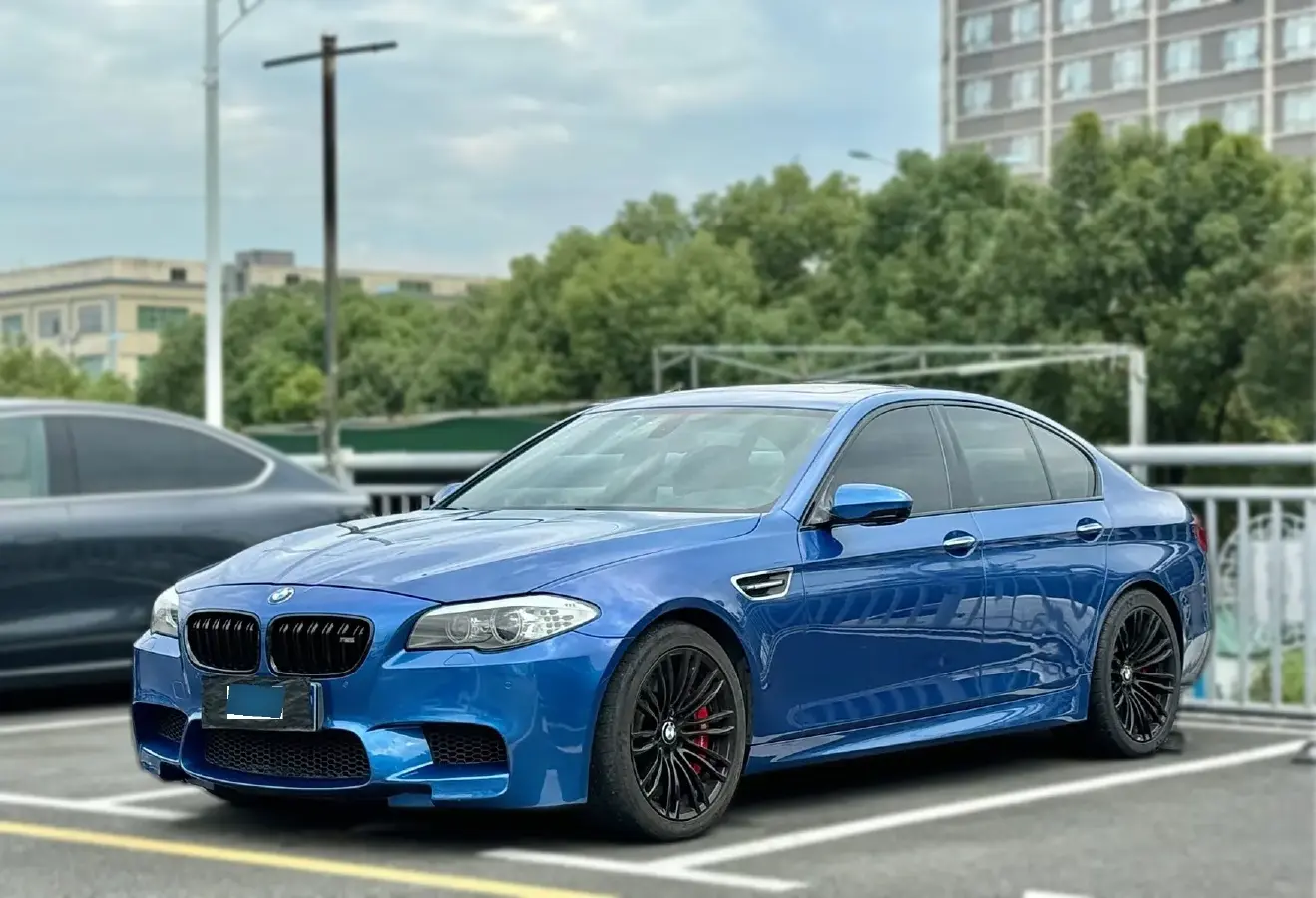 2012 BMW M5 4.4T 560HP V8 7DCT