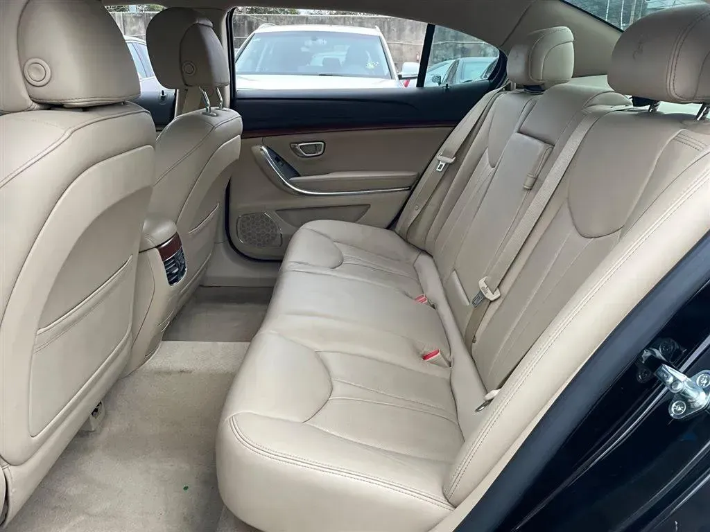 2012 Roewe 950 2.4L 186HP L4 6AT,autocango,china used car exporter,china ev exporter,chinese used car exporter,chinese used ev exporter