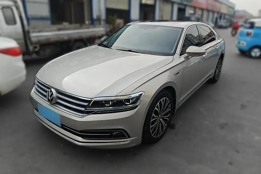 2018 Volkswagen Phideon 2.0T 224HP L4 7DCT