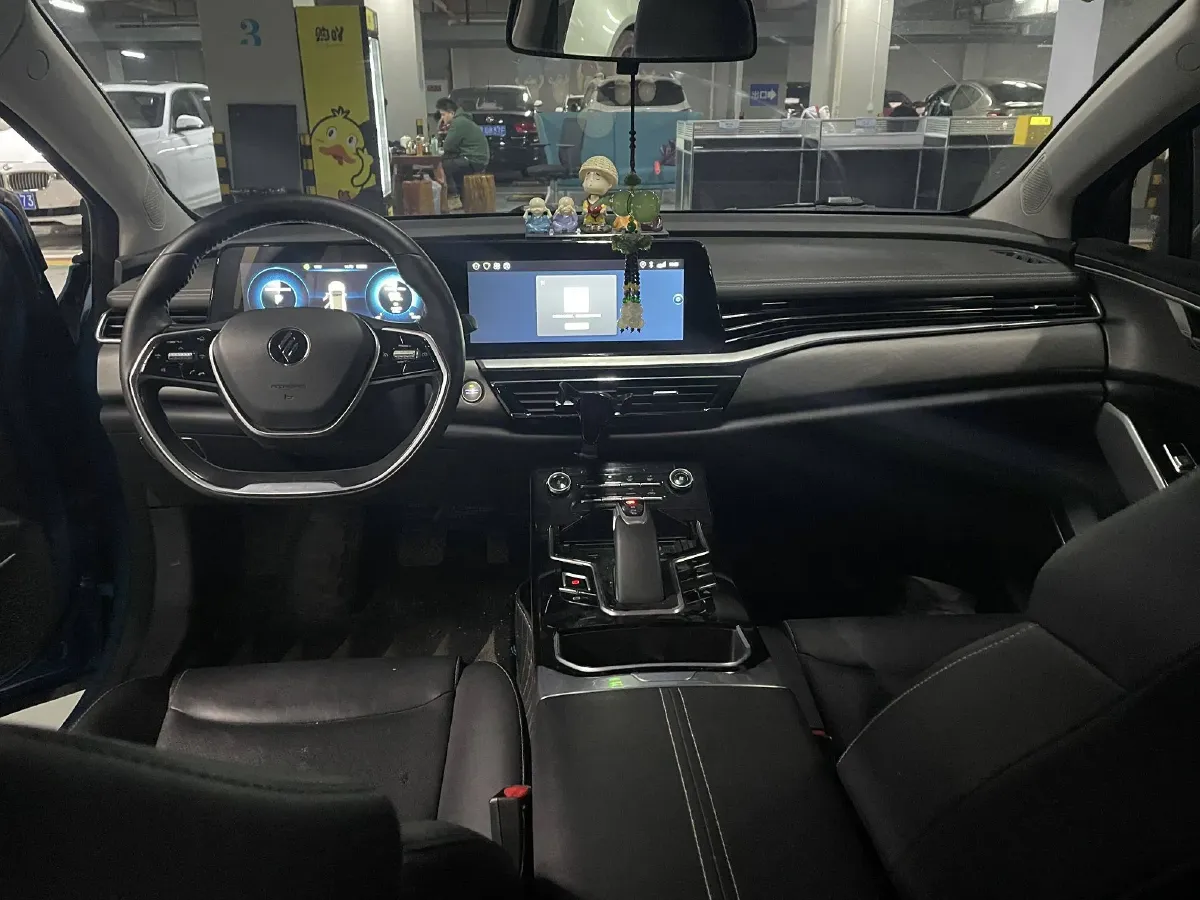 2022 JMEV Yi BEV 60KWH,autocango,china used car exporter,china ev exporter,chinese used car exporter,chinese used ev exporter