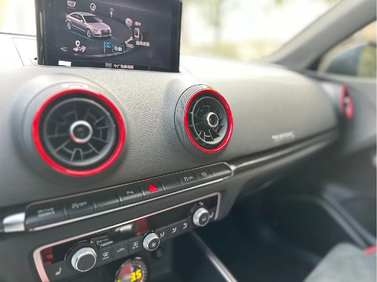 2017 Audi RS 3 2.5T 400HP L5 7DCT,autocango,china used car exporter,china ev exporter,chinese used car exporter,chinese used ev exporter