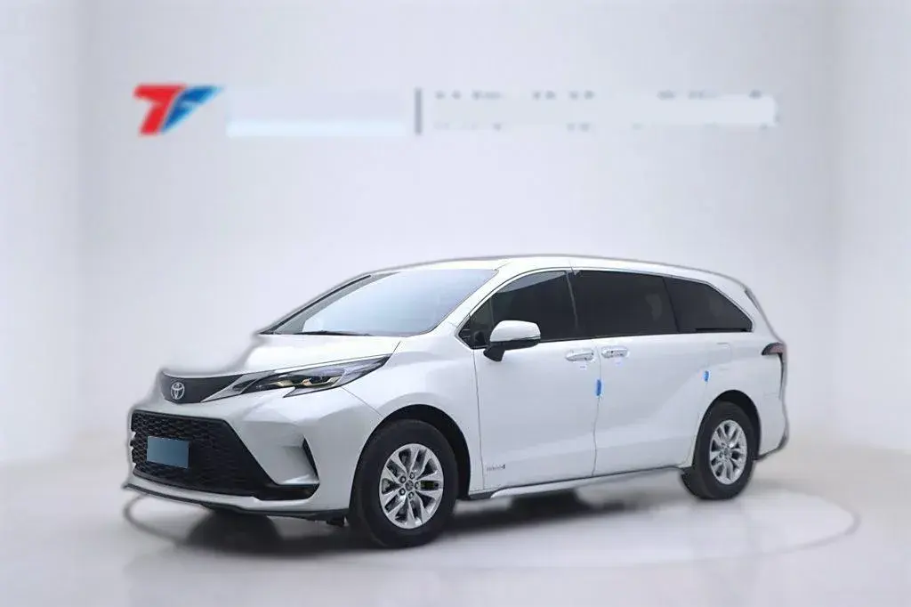 2023 Toyota Granvia 2.5L 189HP L4 E-CVT Hybrid