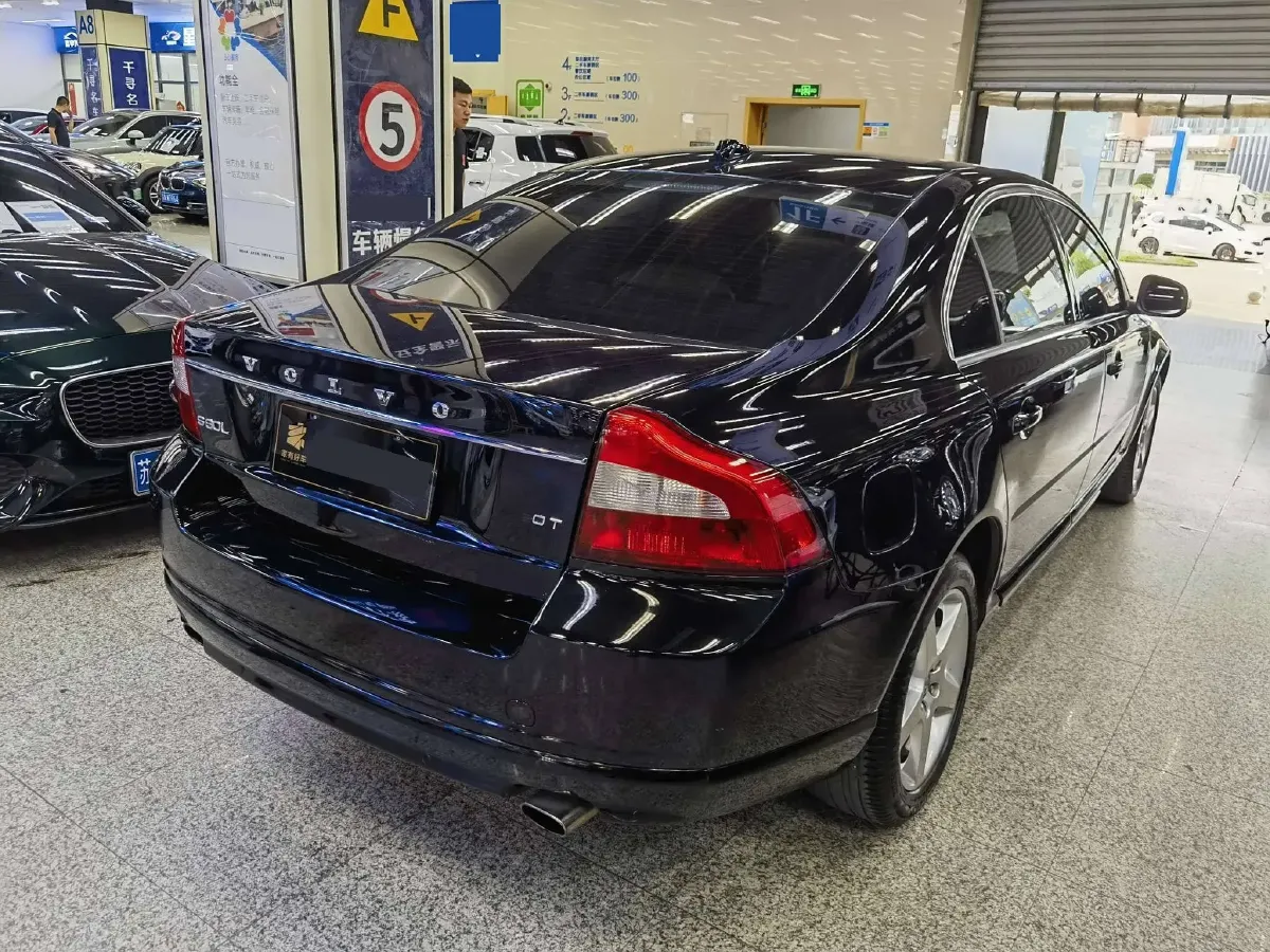 2011 Volvo S80L 2.0T 203HP L4 6DCT,autocango,china used car exporter,china ev exporter,chinese used car exporter,chinese used ev exporter