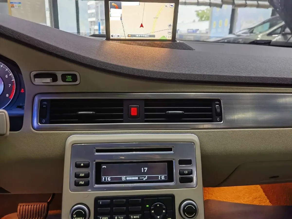 2011 Volvo S80L 2.0T 203HP L4 6DCT,autocango,china used car exporter,china ev exporter,chinese used car exporter,chinese used ev exporter