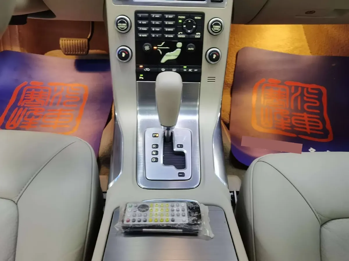 2011 Volvo S80L 2.0T 203HP L4 6DCT,autocango,china used car exporter,china ev exporter,chinese used car exporter,chinese used ev exporter