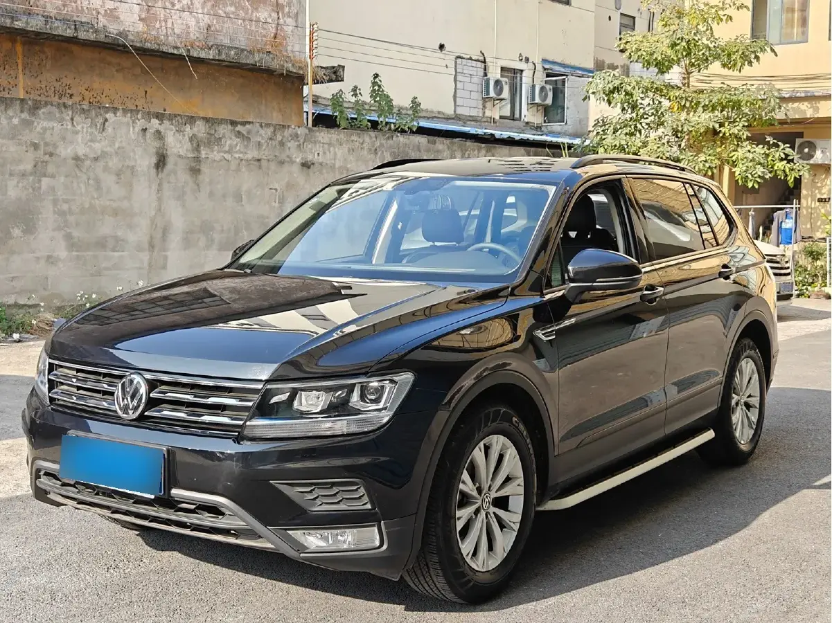 2018 Volkswagen Tiguan L 2.0T 186HP L4 7DCT