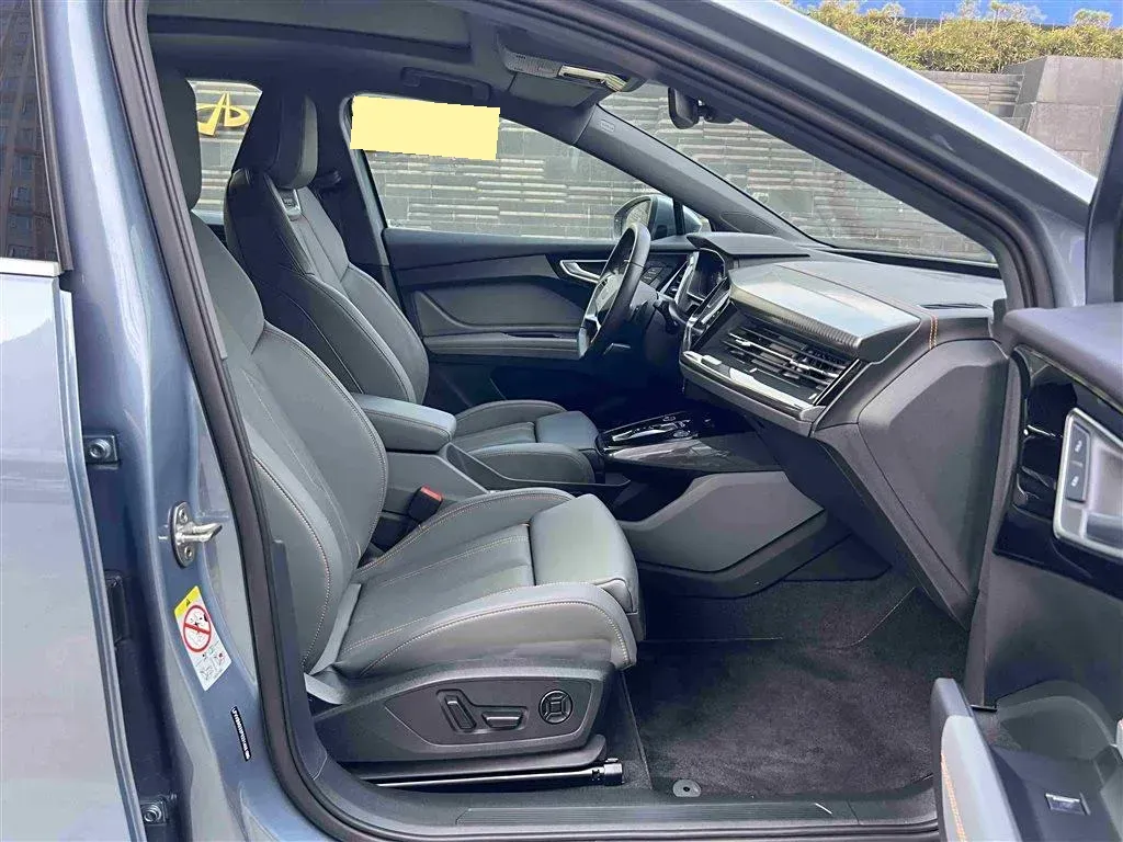 2024 Audi Q4 e-tron BEV 84.8KWH,autocango,china used car exporter,china ev exporter,chinese used car exporter,chinese used ev exporter