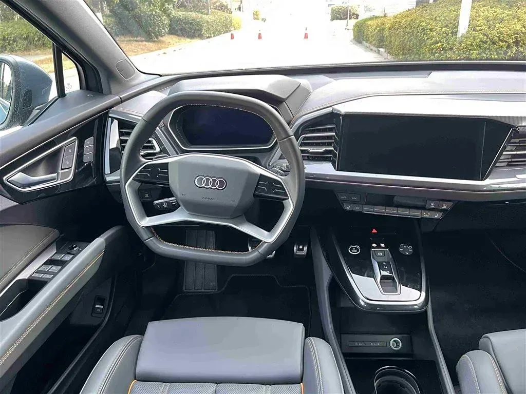 2024 Audi Q4 e-tron BEV 84.8KWH,autocango,china used car exporter,china ev exporter,chinese used car exporter,chinese used ev exporter