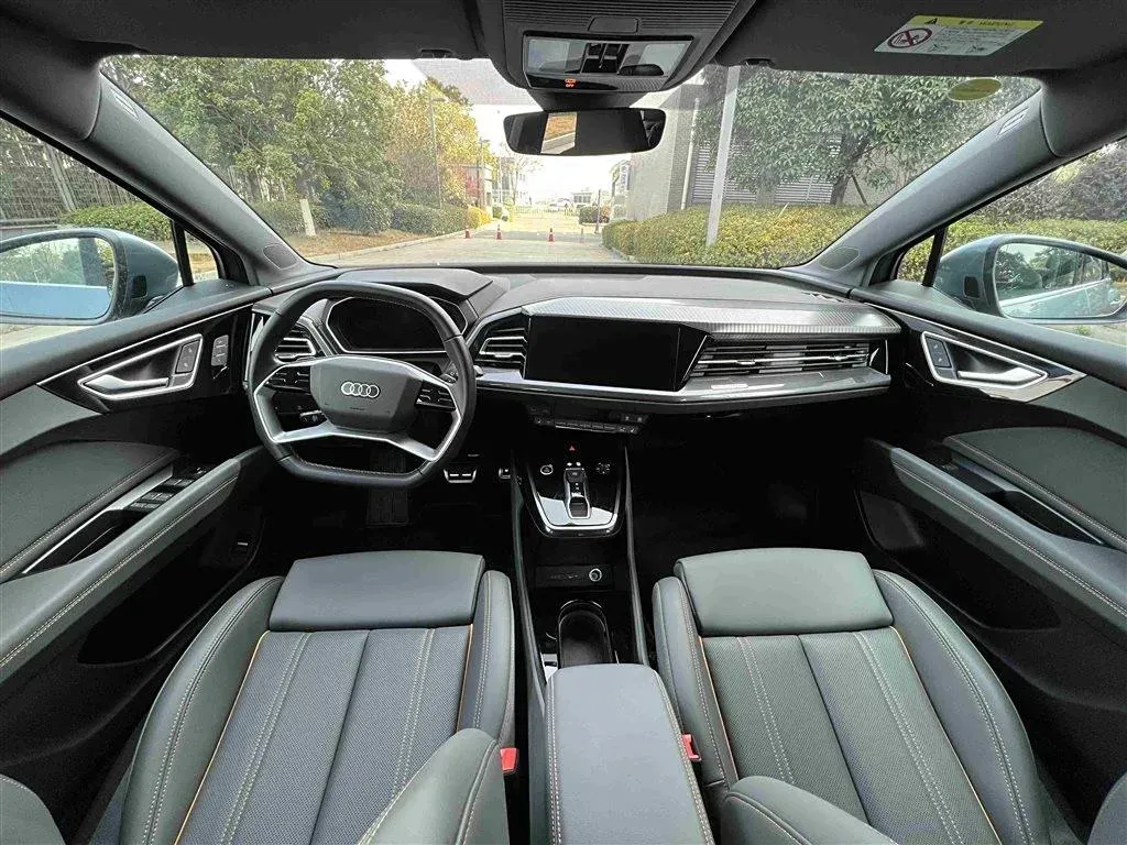 2024 Audi Q4 e-tron BEV 84.8KWH,autocango,china used car exporter,china ev exporter,chinese used car exporter,chinese used ev exporter