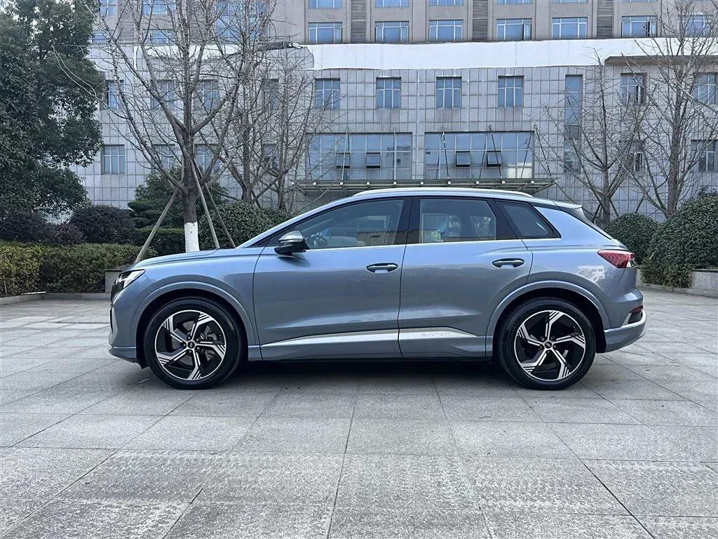 2024 Audi Q4 e-tron BEV 84.8KWH,autocango,china used car exporter,china ev exporter,chinese used car exporter,chinese used ev exporter