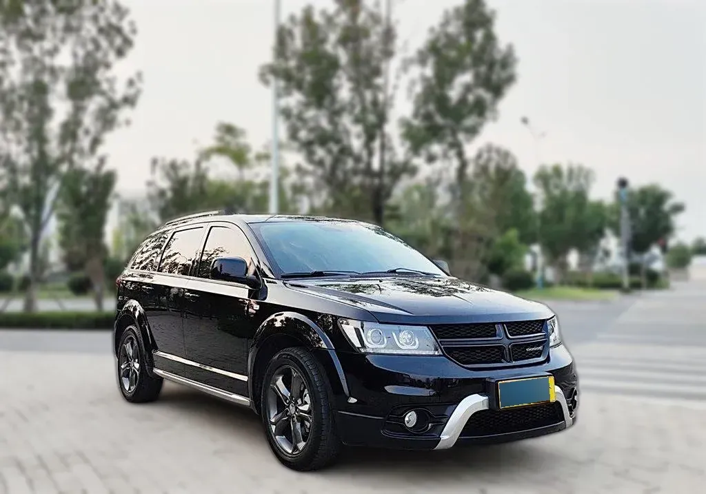 2014 Dodge JCUV 2.4L 170HP L4 6AT,autocango,china used car exporter,china ev exporter,chinese used car exporter,chinese used ev exporter