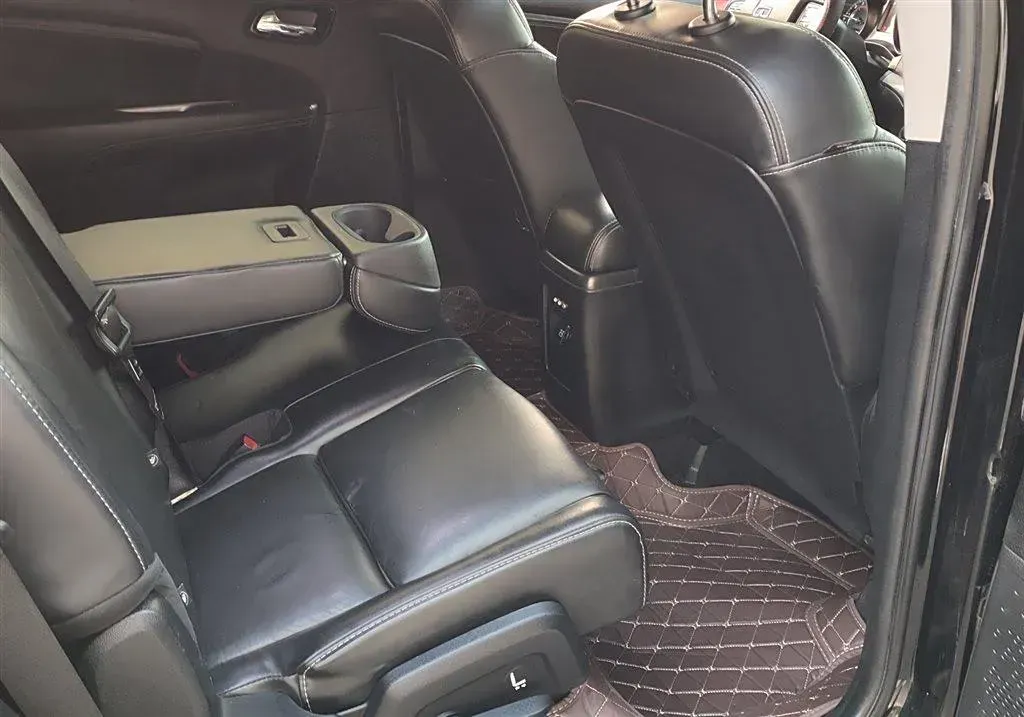 2014 Dodge JCUV 2.4L 170HP L4 6AT,autocango,china used car exporter,china ev exporter,chinese used car exporter,chinese used ev exporter