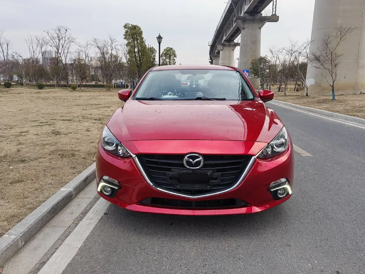 2016 Mazda 3 Axela 1.5L 117HP L4 6AT
