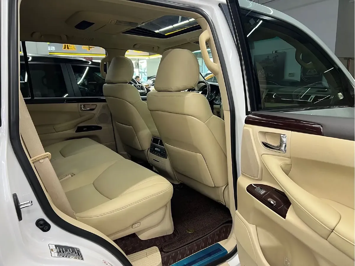 2012 Lexus LX 5.7L 367HP V8 6AT,autocango,china used car exporter,china ev exporter,chinese used car exporter,chinese used ev exporter