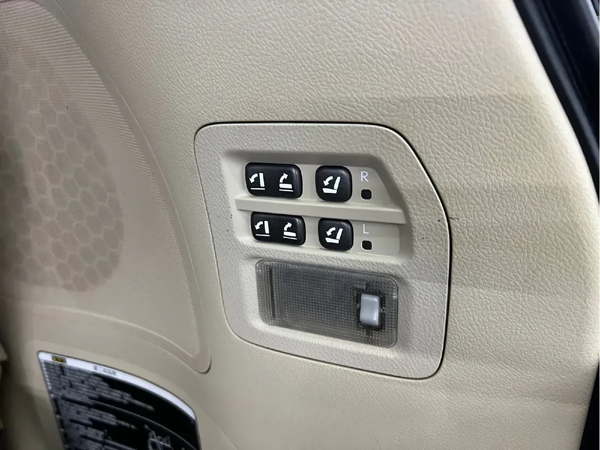 2012 Lexus LX 5.7L 367HP V8 6AT,autocango,china used car exporter,china ev exporter,chinese used car exporter,chinese used ev exporter